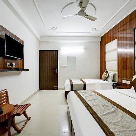 Airport Hotel Kiara - New Delhi Airport Εξωτερικό φωτογραφία
