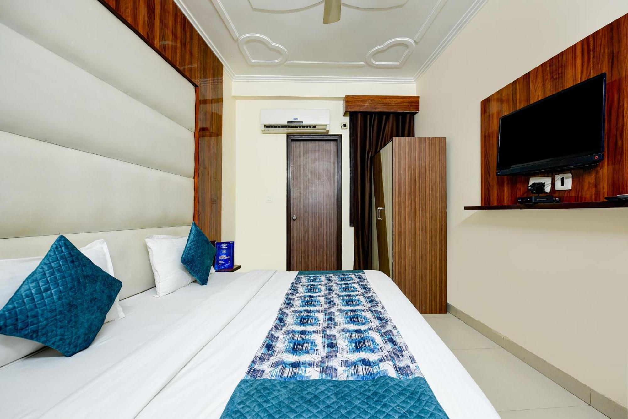 Airport Hotel Kiara - New Delhi Airport Εξωτερικό φωτογραφία