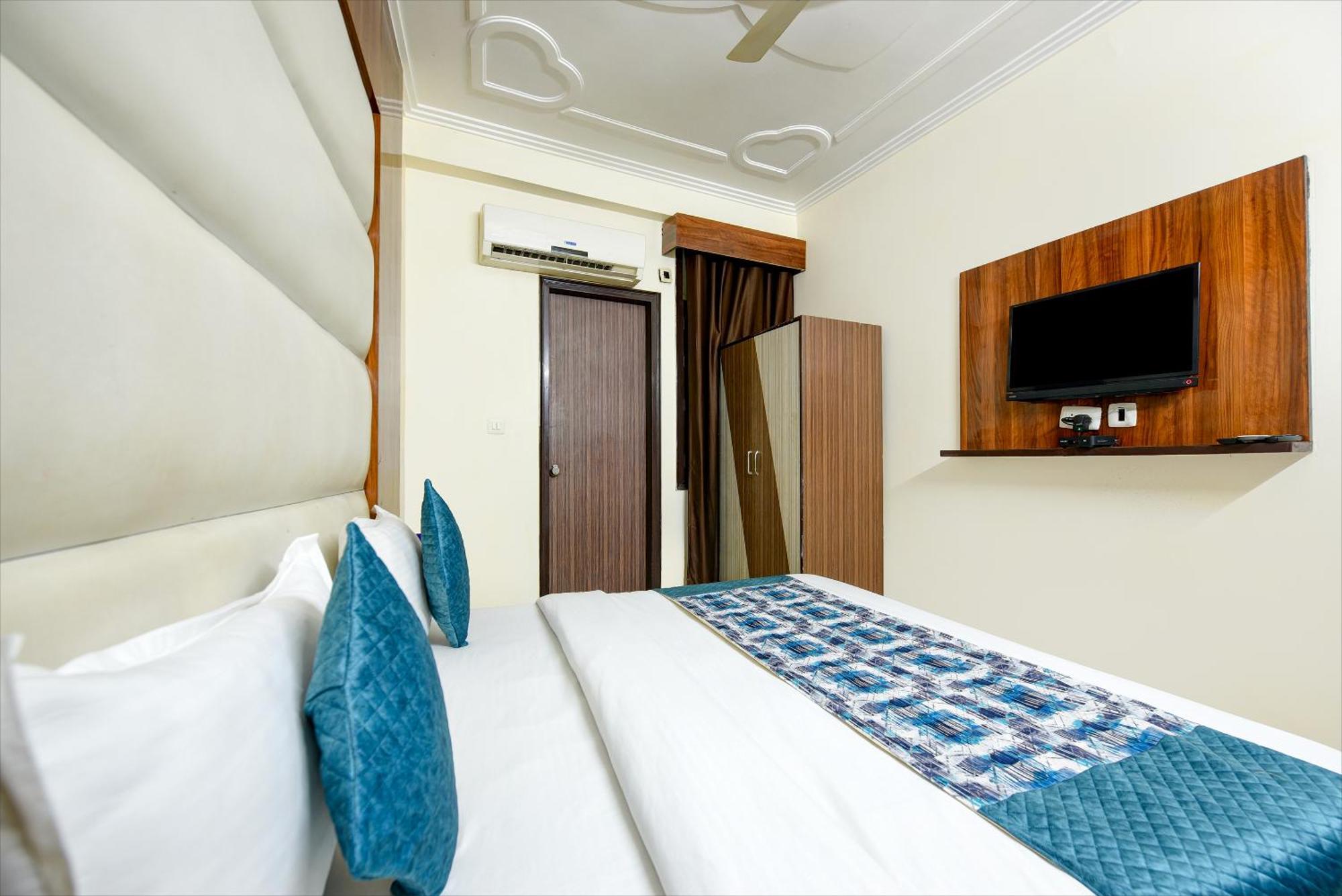Airport Hotel Kiara - New Delhi Airport Εξωτερικό φωτογραφία