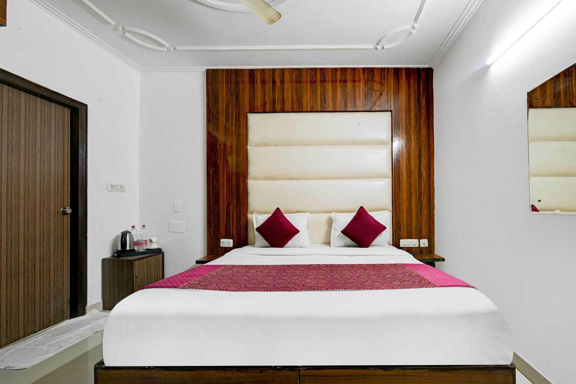 Airport Hotel Kiara - New Delhi Airport Εξωτερικό φωτογραφία