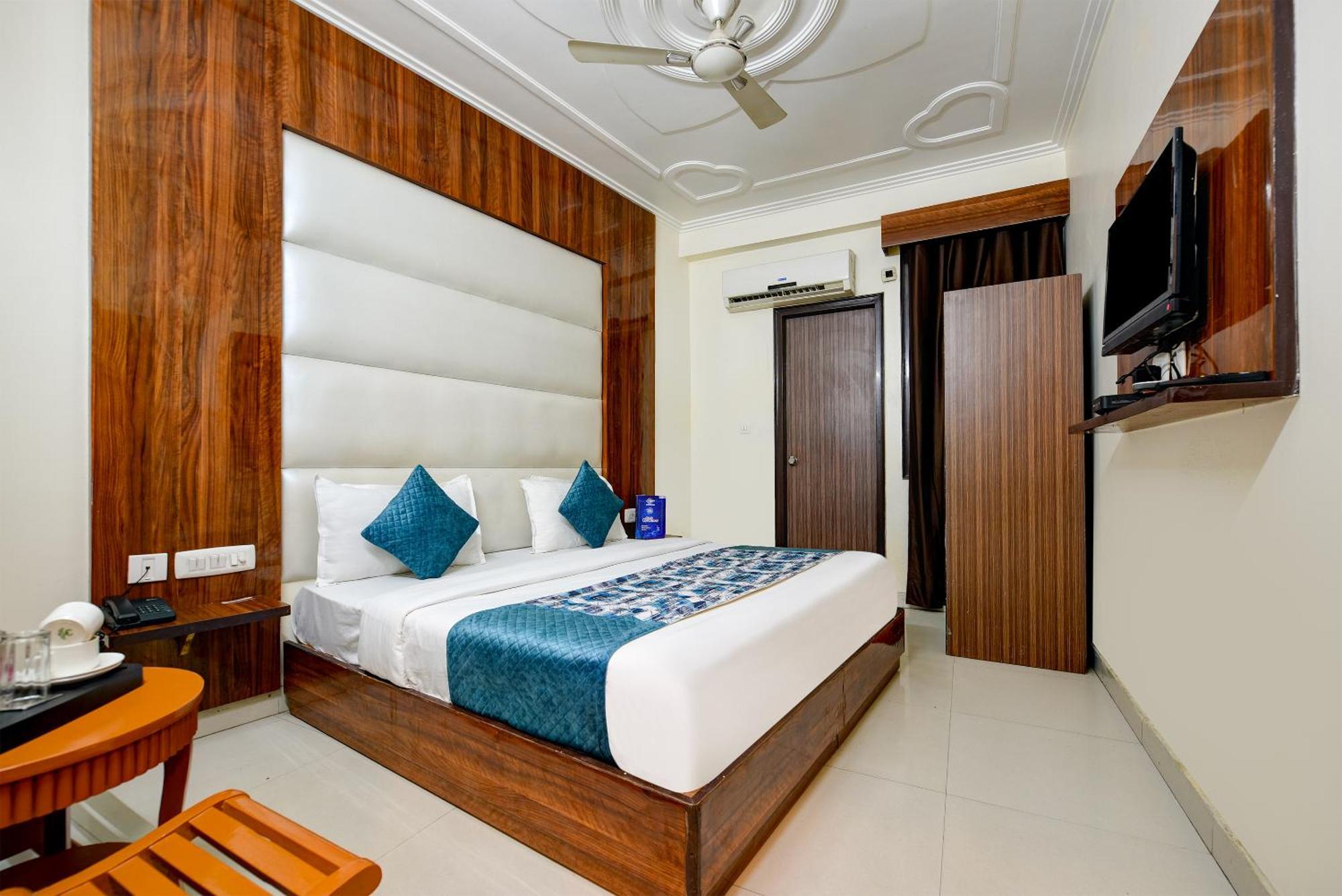 Airport Hotel Kiara - New Delhi Airport Εξωτερικό φωτογραφία